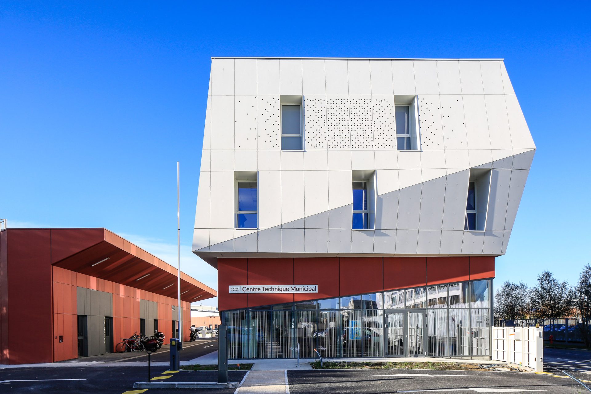 Technical Center of Blagnac ©PaulKozlowski