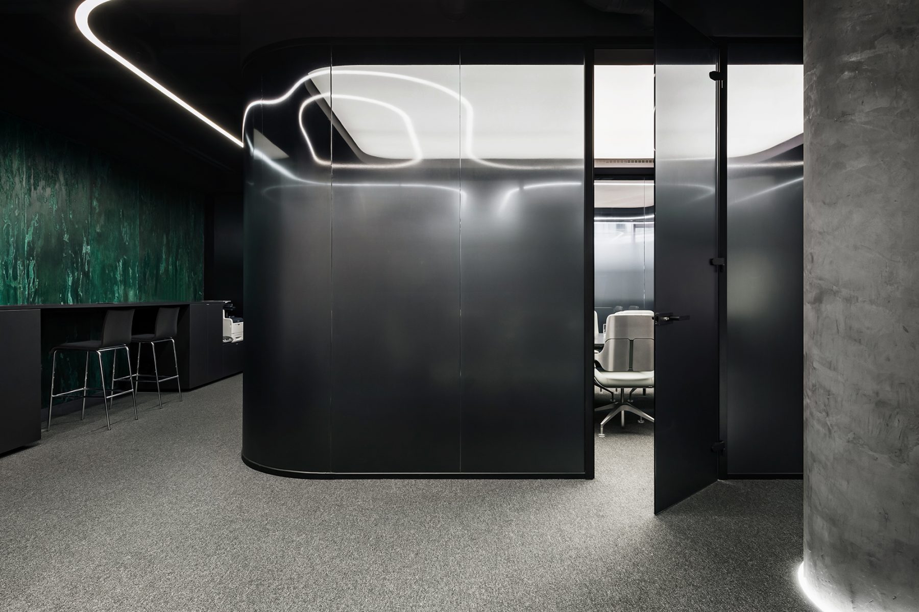 IQ office