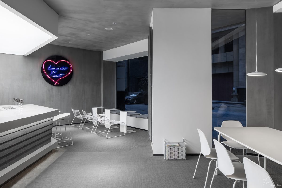 M +cafe休息区