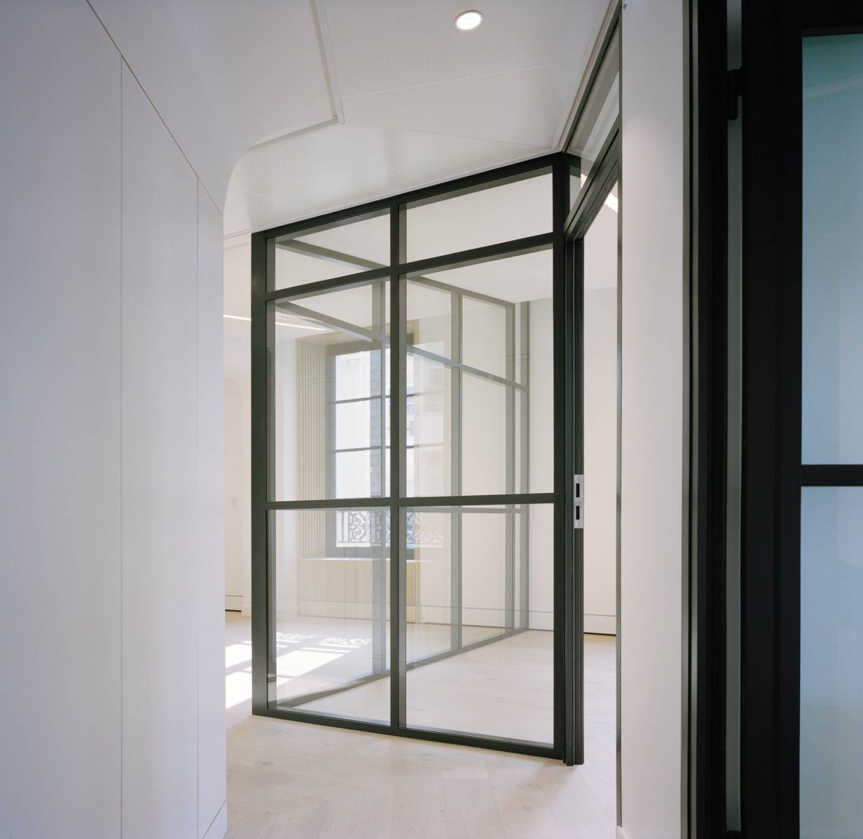 Studio Vincent Eschalier architect, 33 Rue Vivienne, 75001 Paris. ©
Axel Dahl