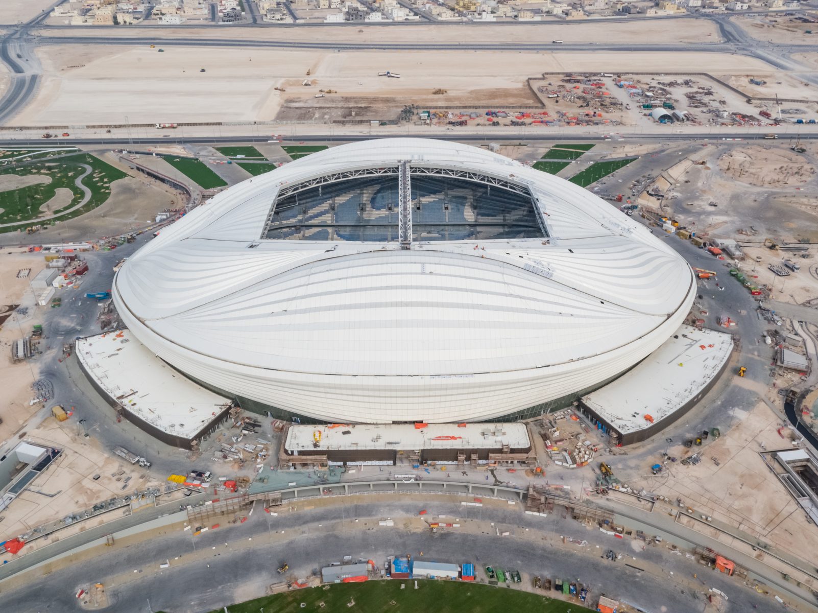 艾尔瓦克拉体育场鸟瞰图 ©Zaha Haidid Architects